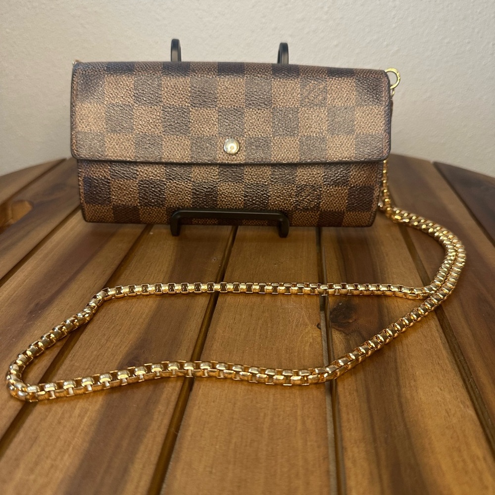 ❗️SOLD❗️Louis Vuitton Damier long wallet Authentic